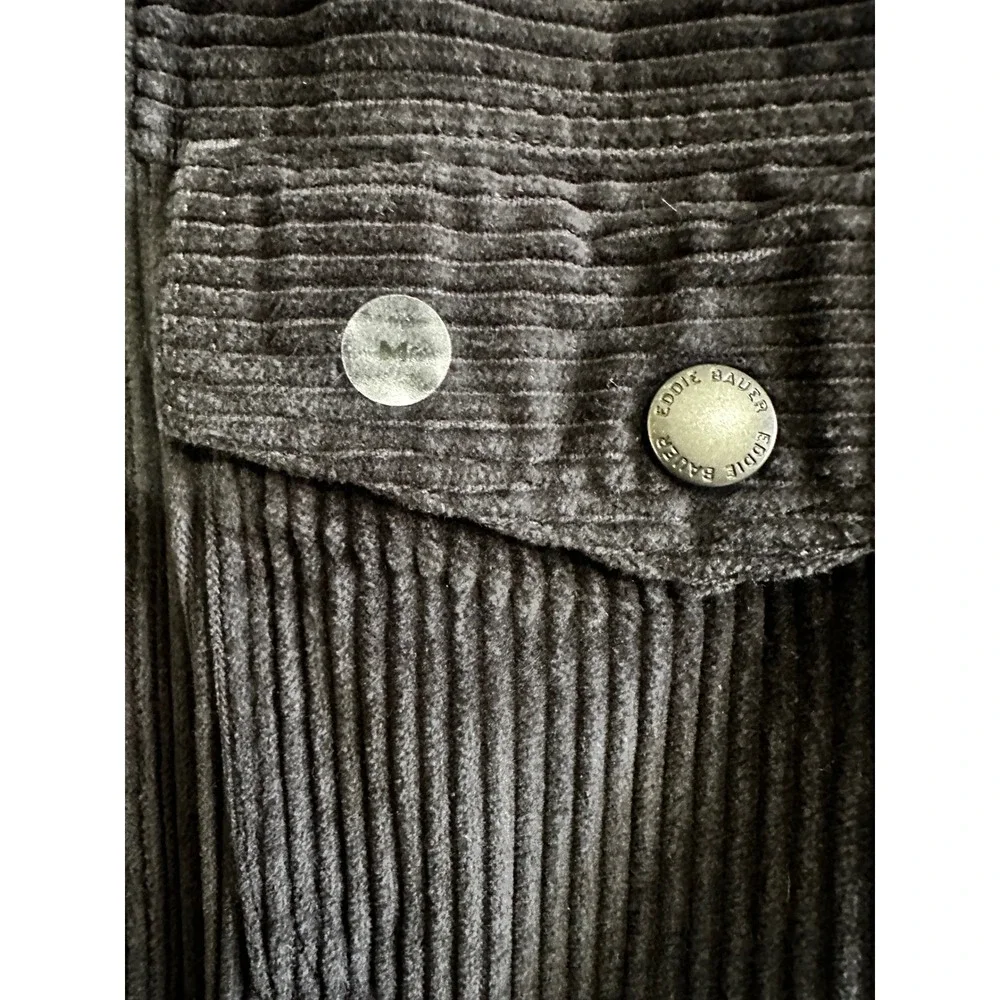 Eddie Bauer chest 46